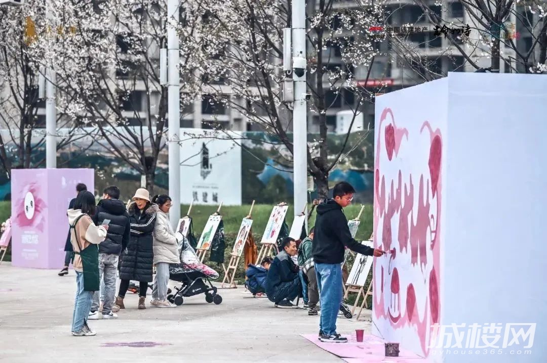 贵阳的春天来了，不如和铁建城饮马湖见个面？