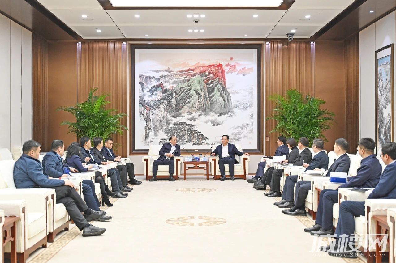 加强合作！中国铁建党委书记戴和根与贵州省工商联主席李汉宇会谈