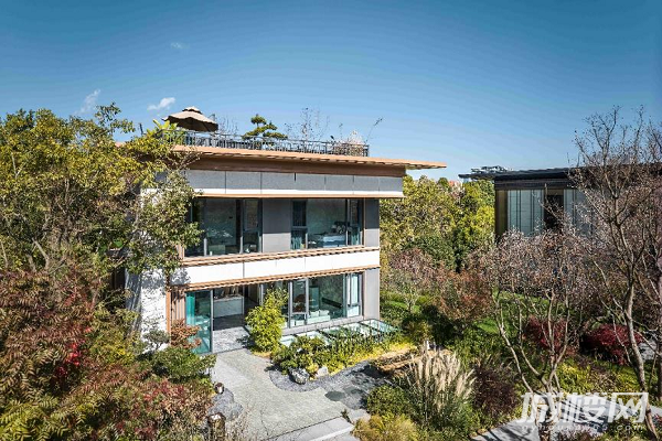 龙湖·山海原著|度假区终于上新了！心动山海空中院，奢享夏日丰盈