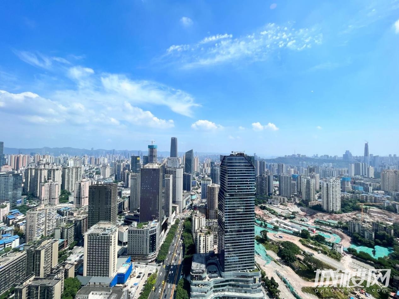 观音桥·龙湖中心再创佳绩，单笔成交最高达5000万！即买即做龙湖房东！