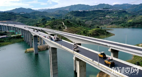 广西南天高速公路进入最后冲刺阶段 预计年底通车！